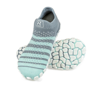 Juniorské ponožkoboty - měkké, teplé a bezpečné pro chůzi