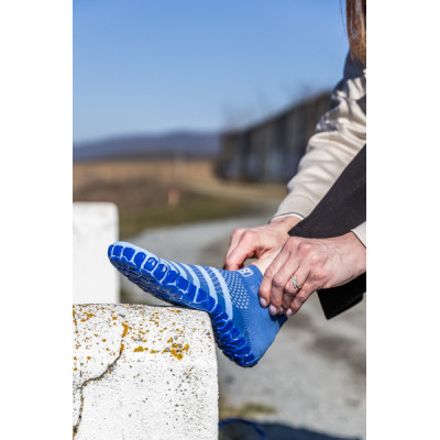 Juniorské ponožkoboty - měkké, teplé a bezpečné pro vaši chůzi