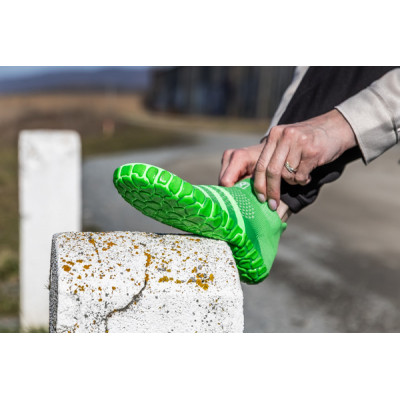 Juniorské ponožkoboty zelené - s pruhy